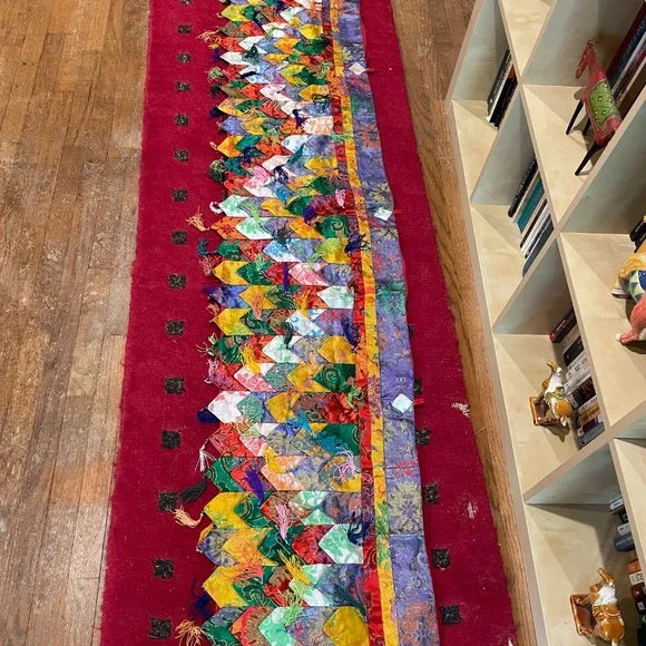 PRICE DROP! Spectacular Tibetan multi color brocade wall hanging - Picture 4 of 16